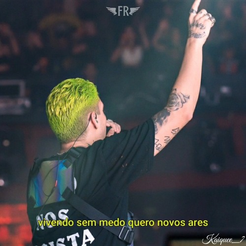 Como Usar Frases de Filipe Ret para Legendas no Instagram