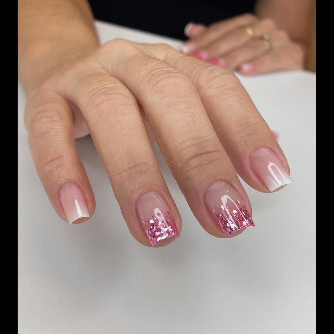 Minimalismo Sofisticado: O Segredo das Unhas 'Clean Girl' em 2026