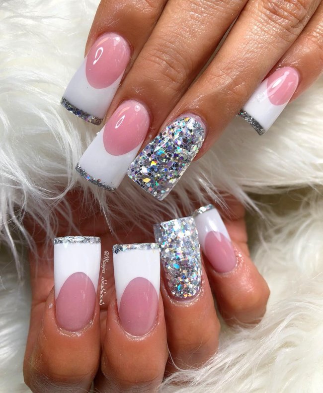 Nail Art Gráfica: 5 Ideias Modernas para Suas Unhas