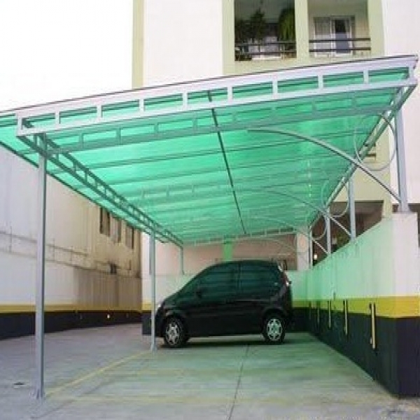 pergolado garagem com telha policarbonato