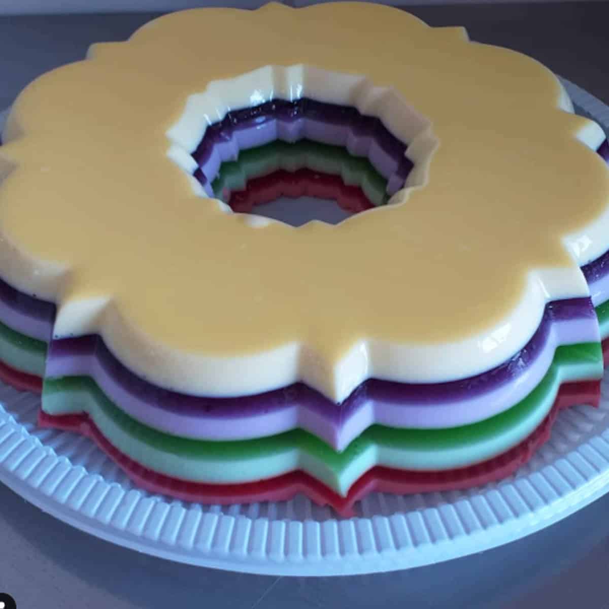 gelatina em camadas colorida