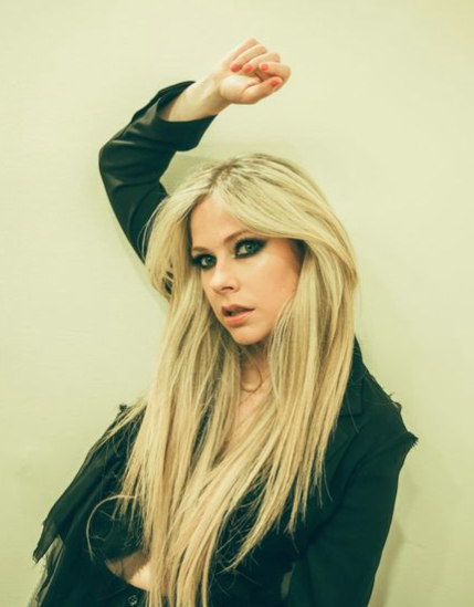 A Evolução da Palavra Glamour: Da Grafia Original às Variações em Português