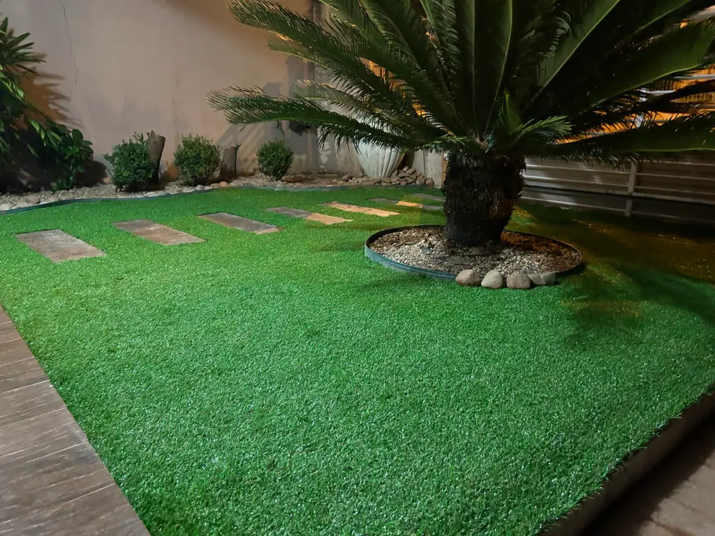 grama sintetica para jardim