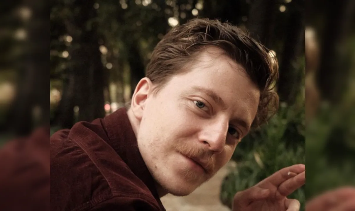 Guia Completo: Como Adotar o Estilo de Cabelo de Gustavo Bertoni