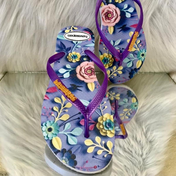 modelos de chinelos Havaianas com bico quadrado