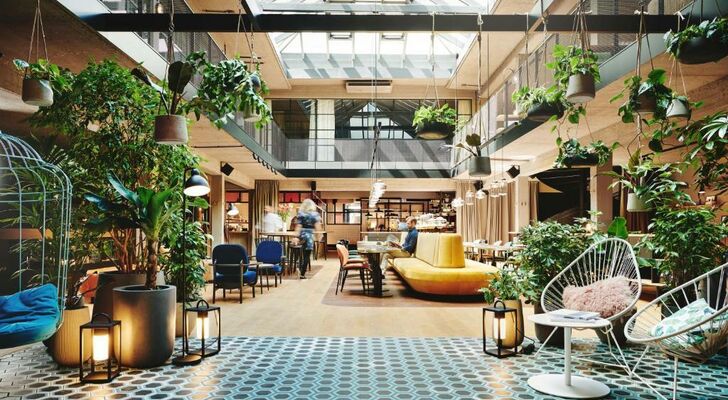 1. Hotéis Boutique em Viena: Um Guia Completo para 2026
2. Descubra o Charme dos Hotéis Boutique em Viena: Luxo e Arte
3. Viena para Viajantes Exigentes: Os Melhores Hotéis Boutique
4. Onde Ficar em Viena: Hotéis Boutique com Design e Personalidade
5. Guia de Hotéis Boutique em Viena: De Luxo Clássico a Conceitos Modernos