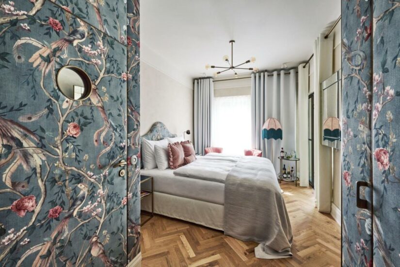 1. Hotéis Boutique em Viena: Um Guia Completo para 2026
2. Descubra o Charme dos Hotéis Boutique em Viena: Luxo e Arte
3. Viena para Viajantes Exigentes: Os Melhores Hotéis Boutique
4. Onde Ficar em Viena: Hotéis Boutique com Design e Personalidade
5. Guia de Hotéis Boutique em Viena: De Luxo Clássico a Conceitos Modernos