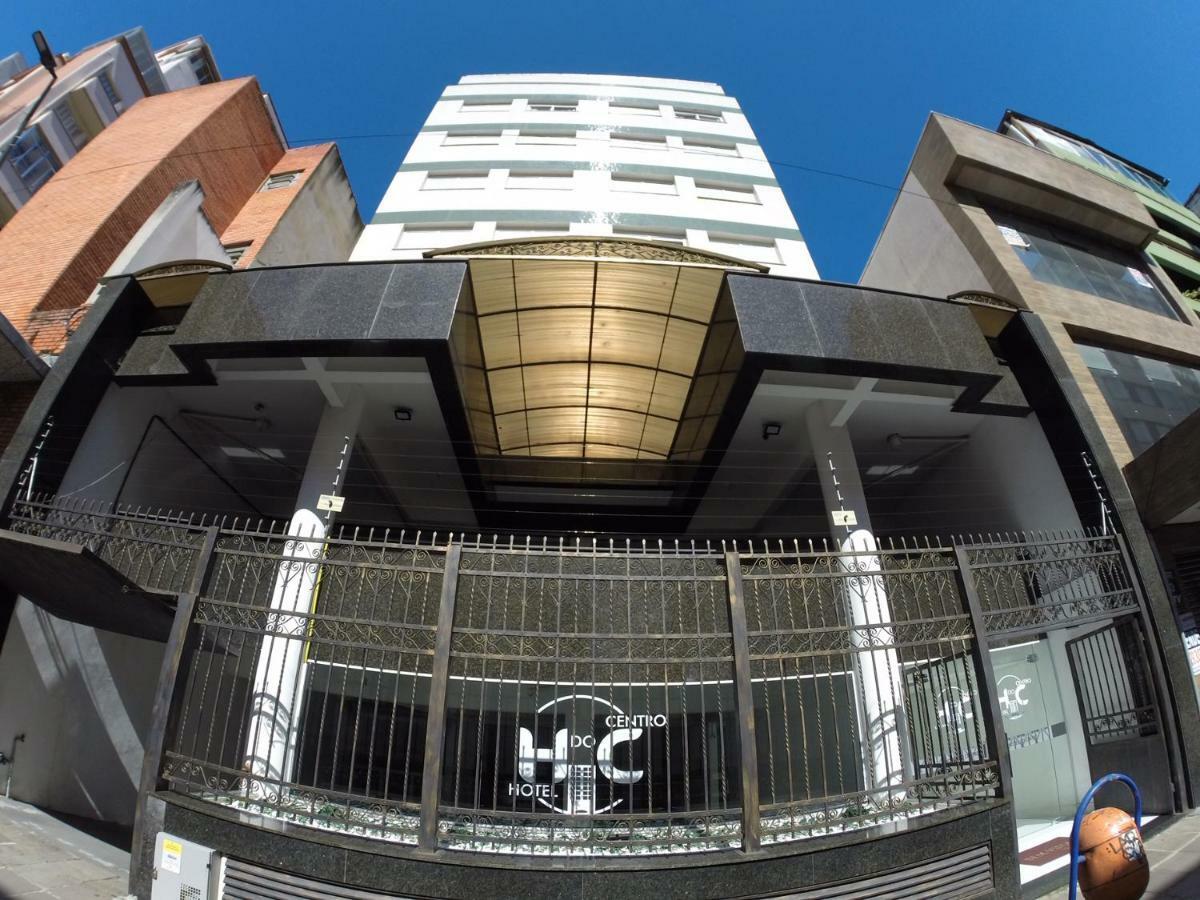 Documentação e vacinas necessárias para viajar com seu pet em Porto Alegre