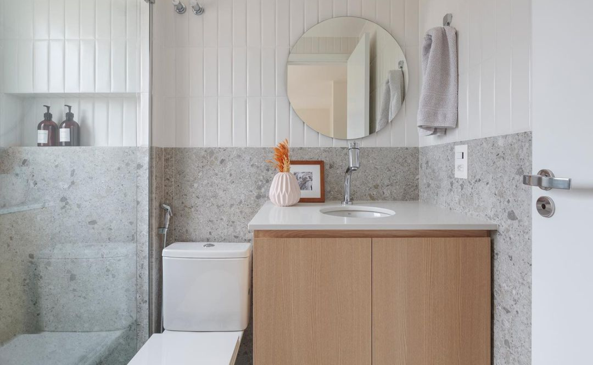 erros comuns ao decorar banheiro moderno