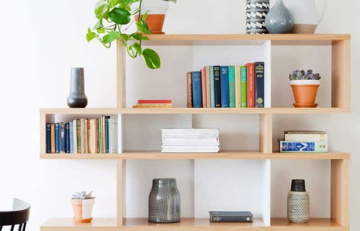 ideias criativas decoracao escritorio prateleira vidro