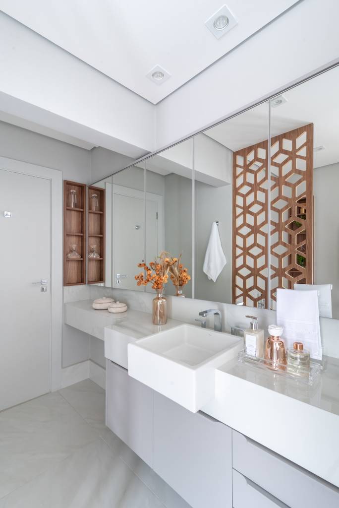 bancada de porcelanato vs granito para banheiro