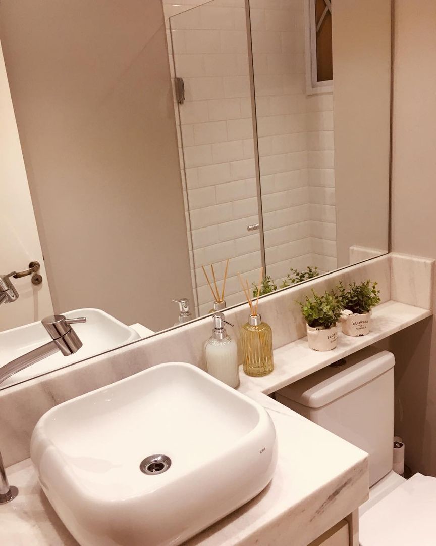 gabinete suspenso ou de chão para banheiro escandinavo