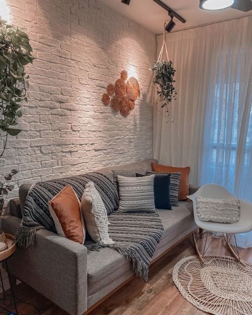 erros comuns ao decorar sala com tijolinho