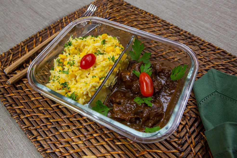 5 Ideias de Marmitas Saudáveis para Congelar
Como Montar um Cardápio Semanal de Marmitas Fit
Dicas Essenciais para Congelar Marmitas Corretamente
Receitas Rápidas e Práticas para Marmitas do Dia a Dia
O Guia Completo para Planejamento de Refeições Semanal