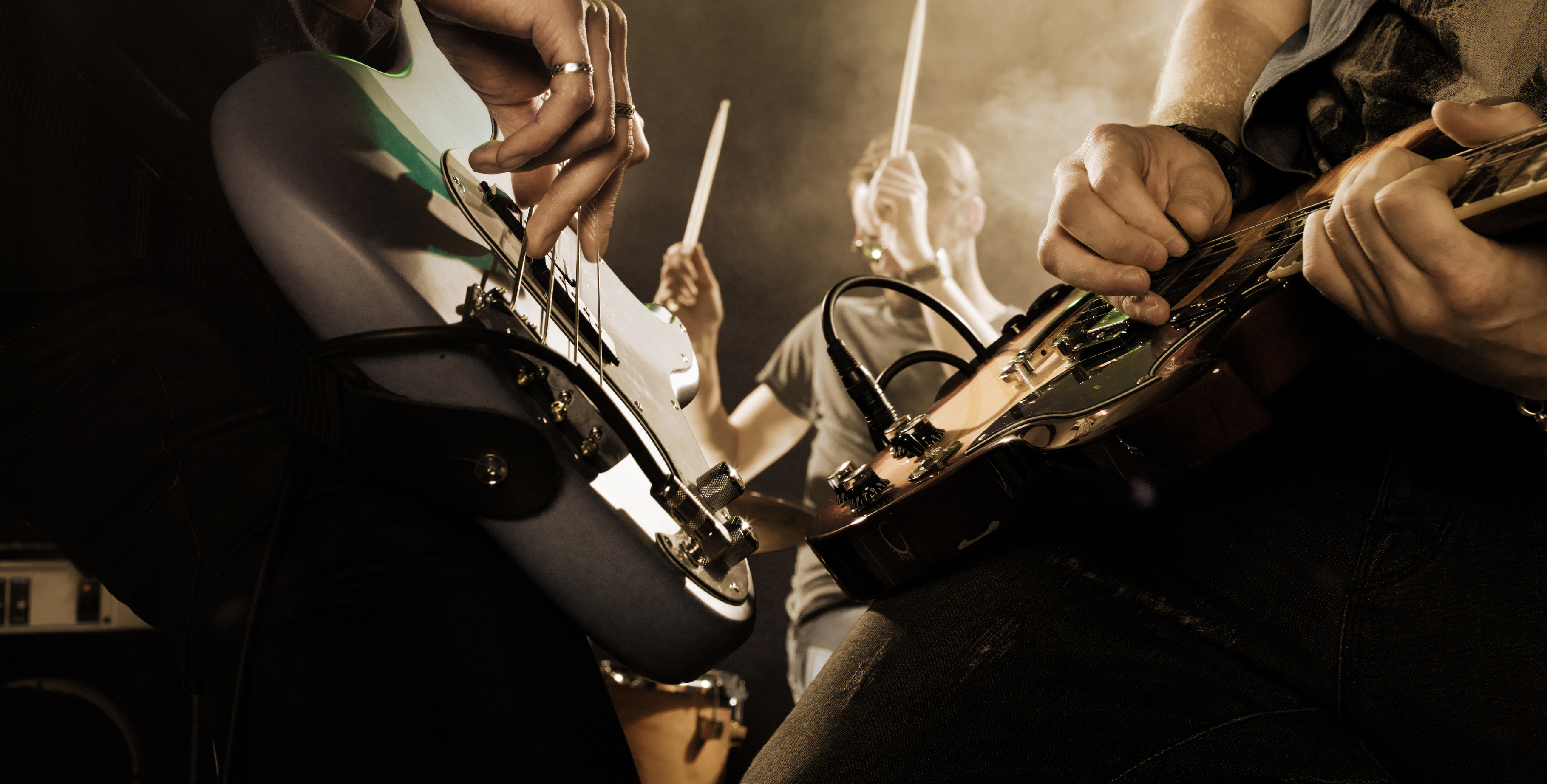 como ganhar dinheiro com aulas de música online