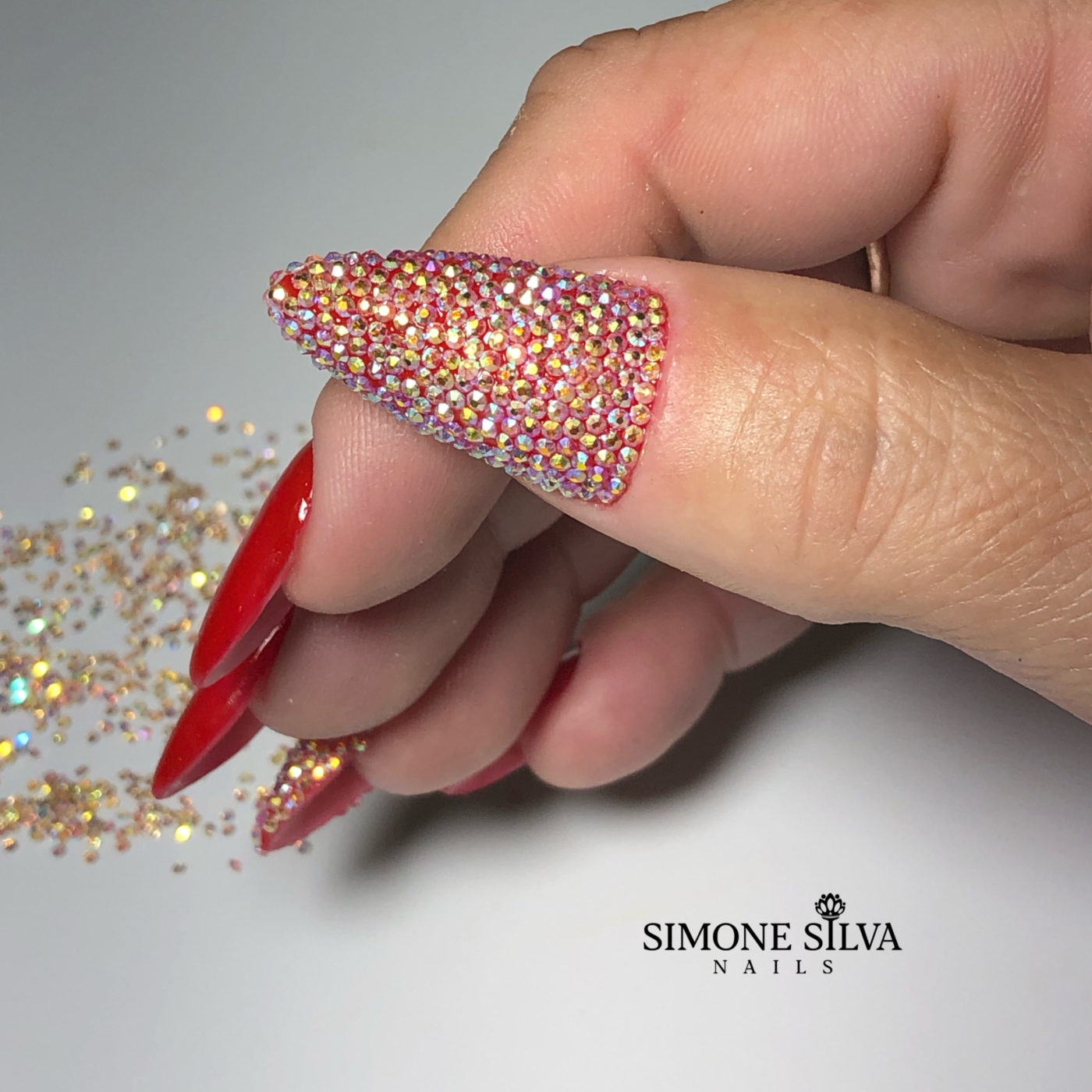 tendências unhas almond decoração