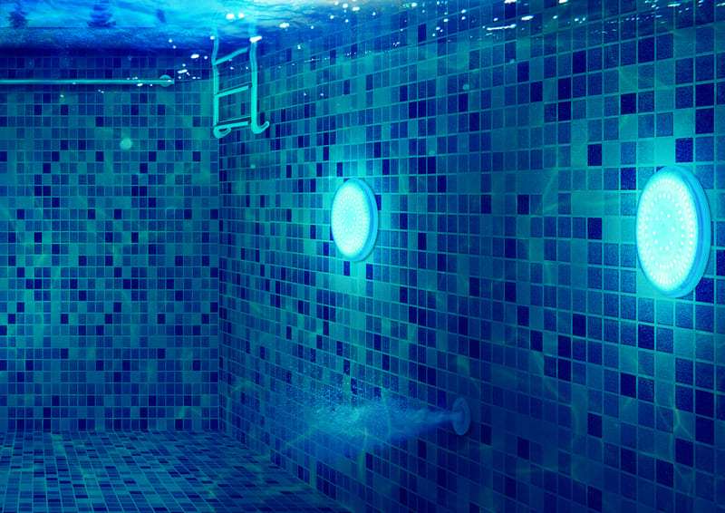 iluminação de piscina