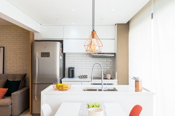 erros comuns ao iluminar cozinha com ilha