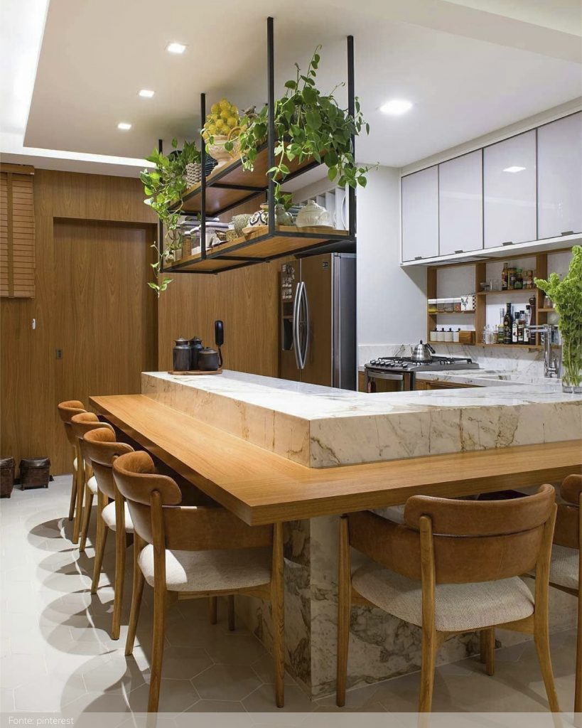 pendente linear vs spots para ilha de cozinha