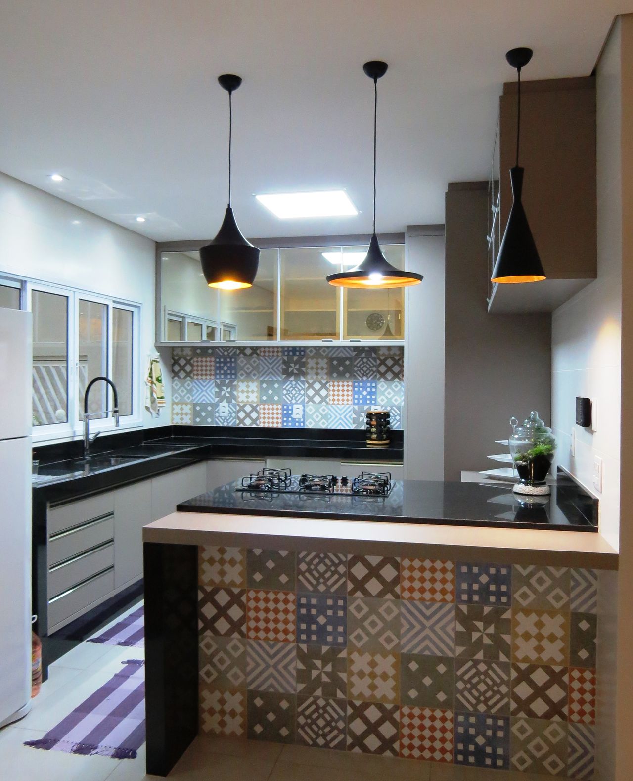 10 ideias criativas iluminacao cozinha pequena