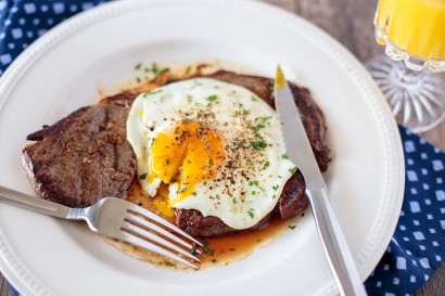 Bife a Cavalo vs. Bifteck à Cheval: Entenda as Diferenças