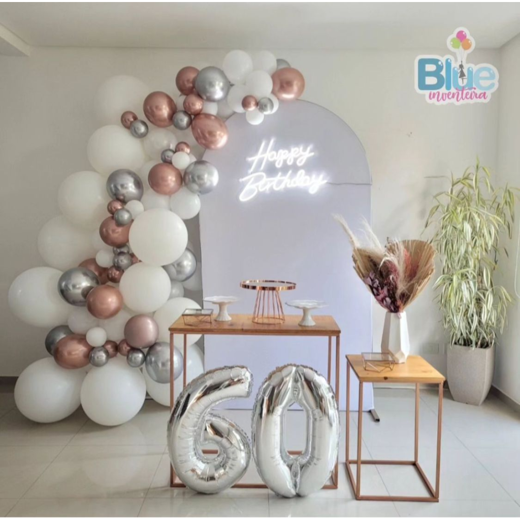 Guia Completo: Como Criar uma Gallery Wall Perfeita para sua Sala