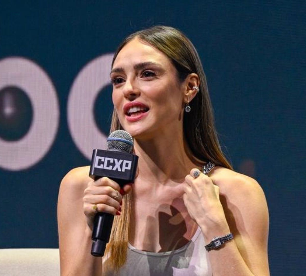 Isabelle Drummond: Como a Atriz Se Reinventou Após Anos Longe das Novelas