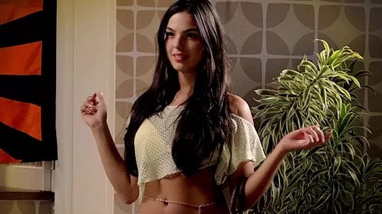 5 ideias de títulos:
1. Por que Isis Valverde não estará em Avenida Brasil 2?
2. O futuro de Suelen: A personagem de Avenida Brasil na sequência.
3. Avenida Brasil 2: Quem confirmou presença e quem ficou de fora?
4. Isis Valverde foca em Hilda Furacão e deixa Avenida Brasil 2 de lado.
5. O legado de Suelen: Impacto da personagem na teledramaturgia brasileira.