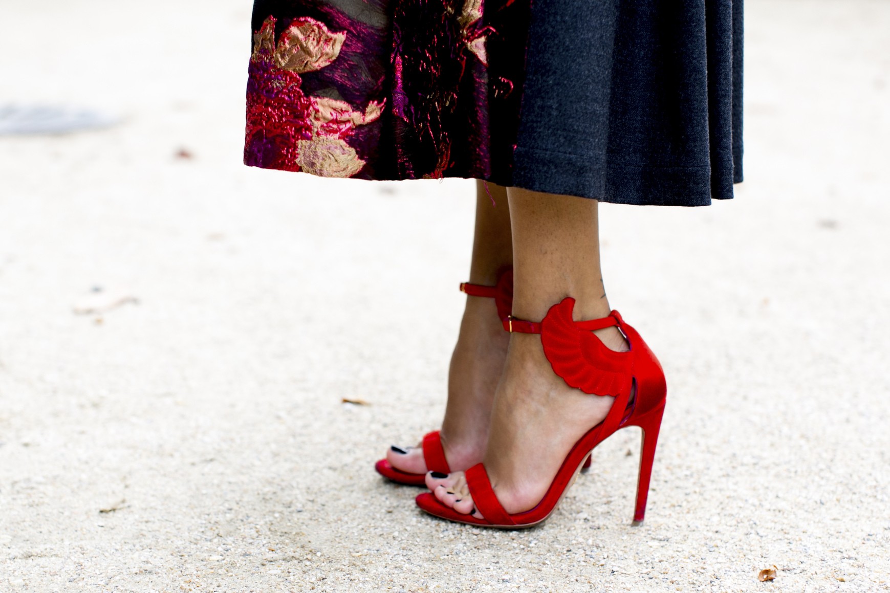 5 ideias de títulos:
1. It Shoes: Conheça a marca que une moda e preço acessível.
2. Guia Completo: Tênis It Shoes para Esporte e Dia a Dia.
3. Onde Comprar It Shoes: As Melhores Ofertas em Marketplaces.
4. Avaliações It Shoes: Conforto e Leveza Comprovados.
5. It Shoes: Sandálias e Botas para Todos os Estilos.