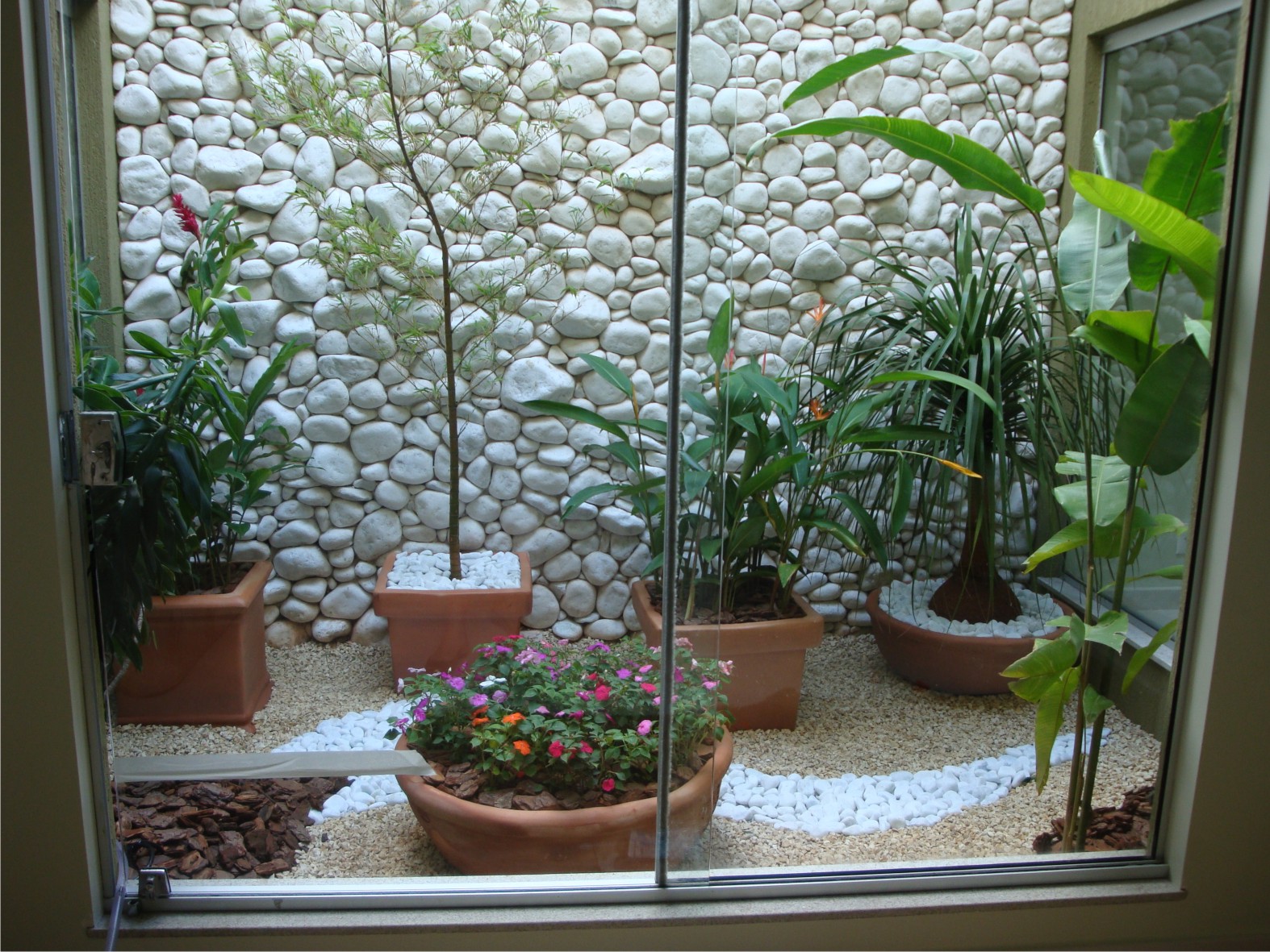 quanto custa fazer um jardim de inverno simples