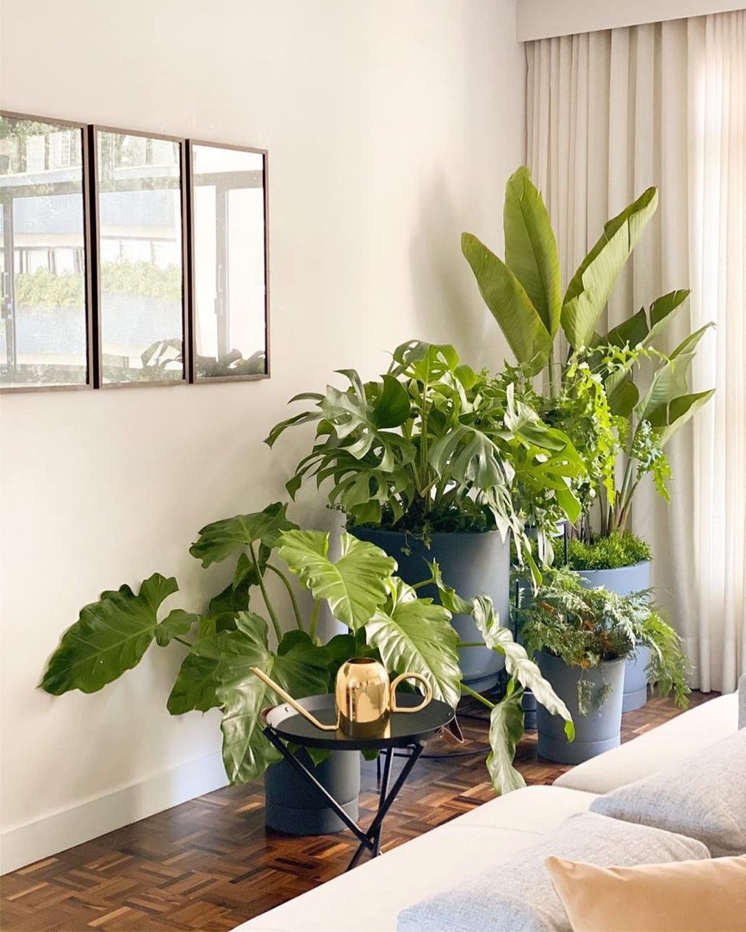 Guia Completo de Hortas Verticais para Apartamentos Pequenos