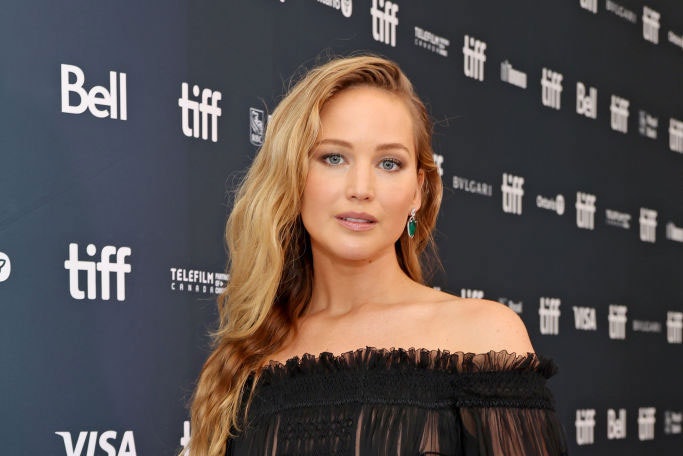 1. Jennifer Lawrence: A Evolução de uma Estrela de Hollywood
2. Os Próximos Passos de Jennifer Lawrence: Filmes e Projetos
3. Jennifer Lawrence Além das Telas: Ativismo e Produção
4. Análise da Carreira de Jennifer Lawrence: De Vencedora do Oscar a Produtora
5. Jennifer Lawrence e Martin Scorsese: A Colaboração Esperada