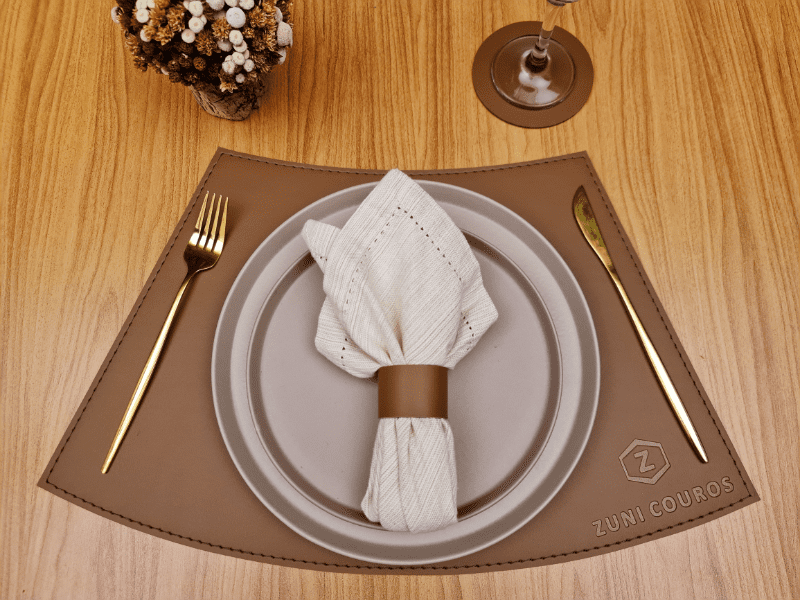 Jogo Americano de PVC: A Solução Prática e Econômica para Self-Services