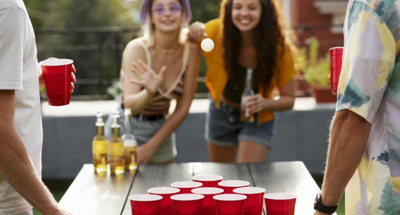 5 ideias de títulos:
1. O Guia Completo do Jogo da Garrafa: De Festas a Desafios Virais
2. Bottle Flip: Como o Desafio da Garrafa Conquistou a Internet
3. Jogos de Garrafa no Celular: Os Melhores Apps para Diversão Rápida
4. Verdade ou Desafio: A Evolução do Clássico Jogo da Garrafa
5. Outras Variações Criativas do Jogo da Garrafa para Todas as Idades