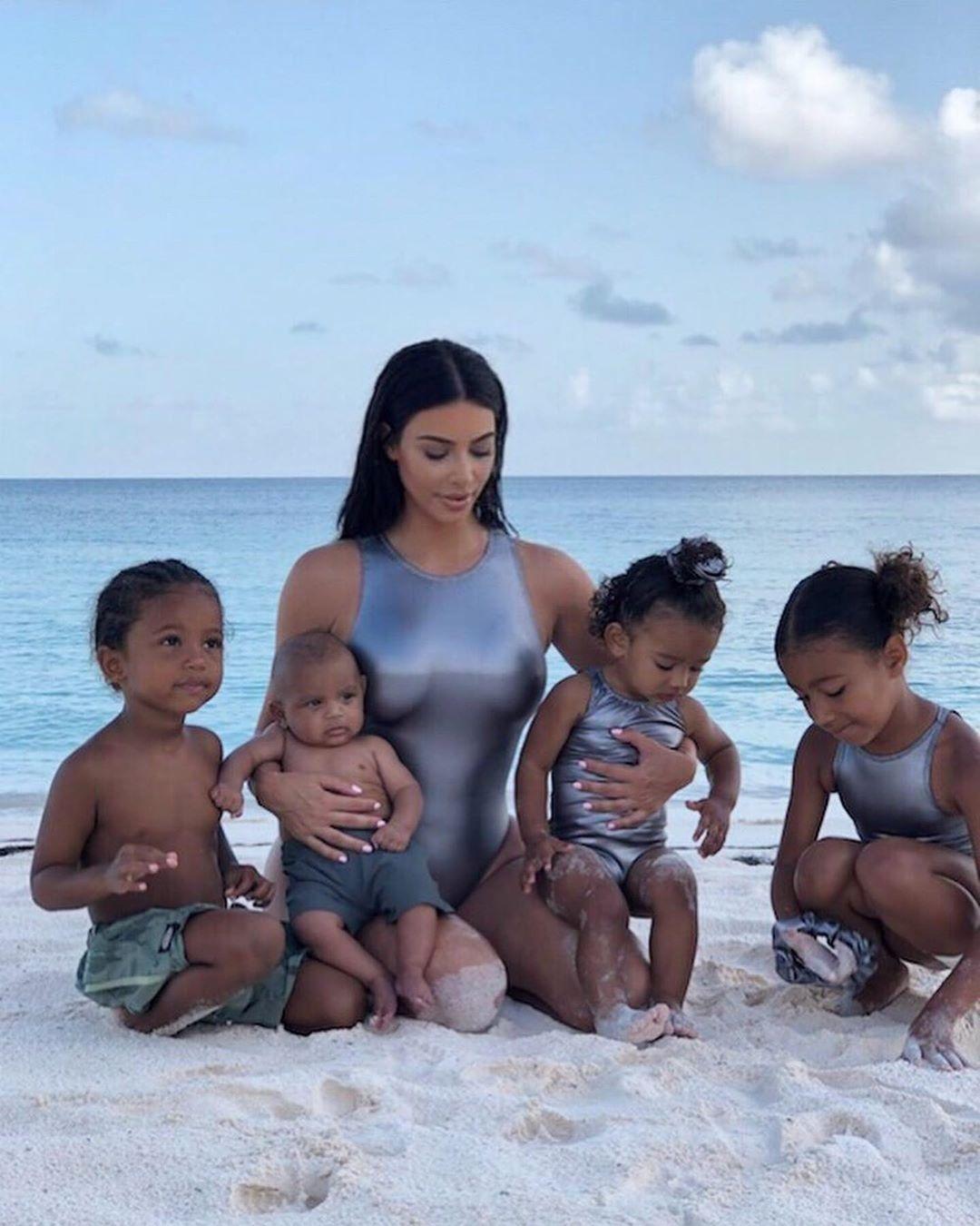 A Vida dos Filhos de Kim Kardashian: De North a Psalm