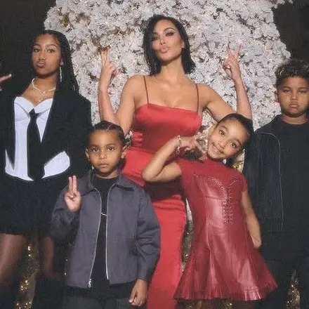 Conheça os Filhos de Kim Kardashian: Nomes
