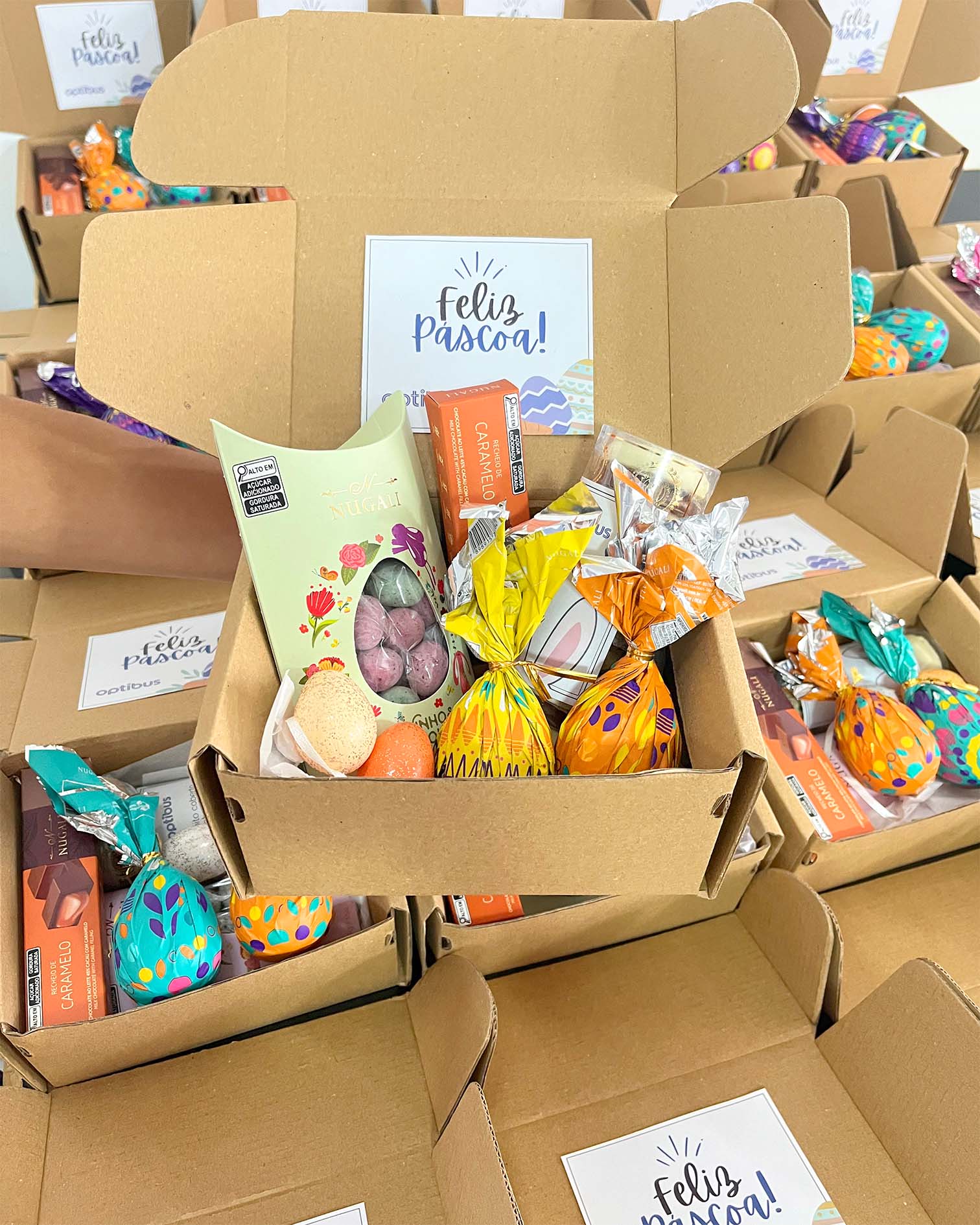 kit de páscoa vegano com ovos de chocolate
