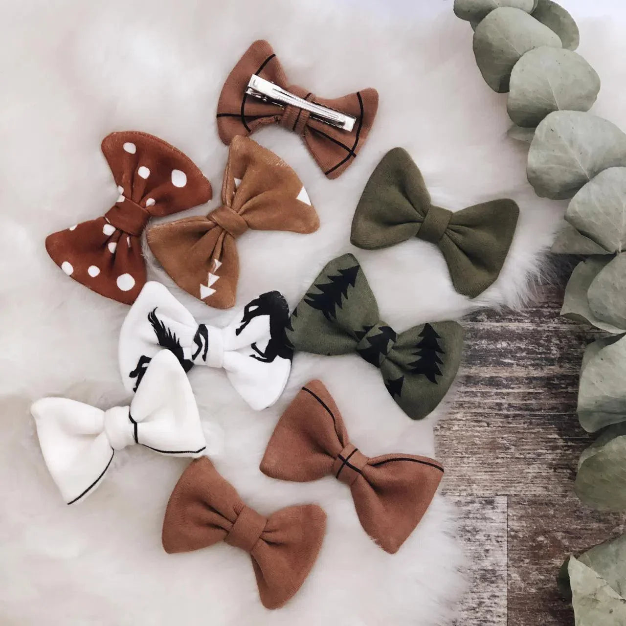 Materiais Essenciais para Criar Laços de Cabelo Perfeitos