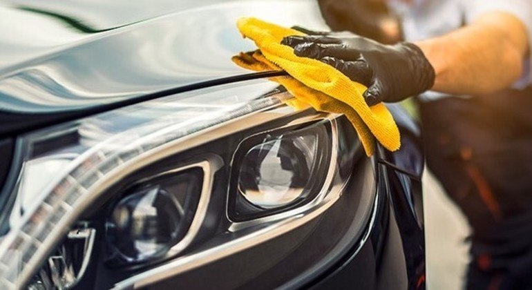Vantagens e Cuidados Essenciais da Lavagem a Seco Automotiva