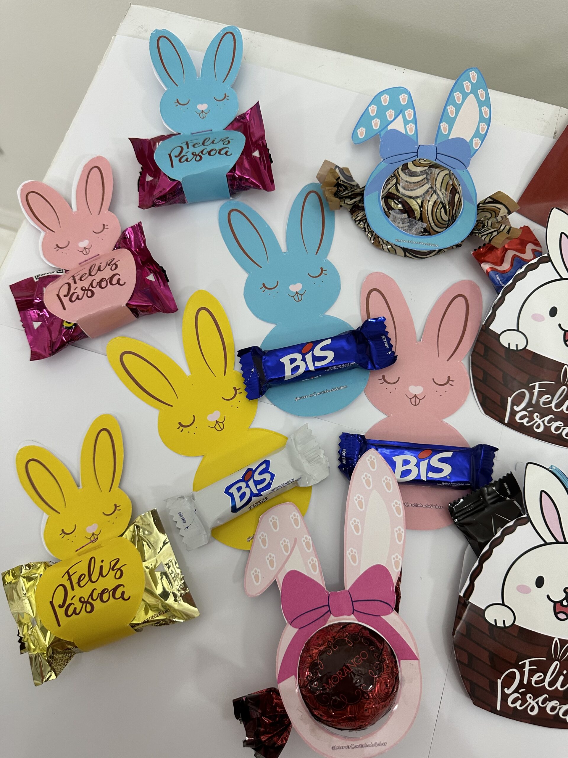 Como fazer coelhinhos de feltro para Páscoa