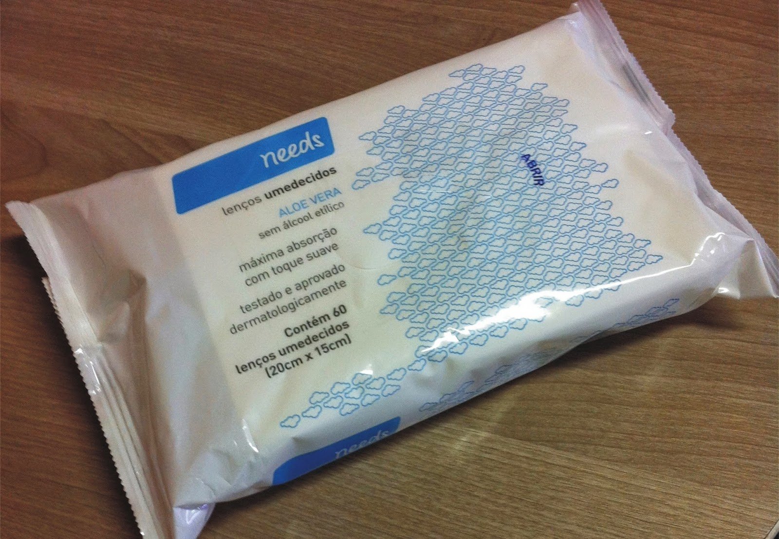 lenço umedecido needs