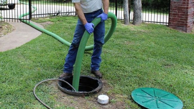 Manutenção Preventiva de Fossas: Produtos como Fossa Trat e Enzmax Funcionam?