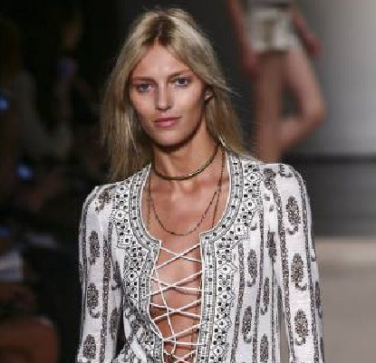 Guia Completo: Como Alcançar e Manter o Loiro Acinzentado Perfeito