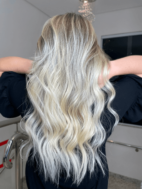 Loiro Acinzentado: As Melhores Técnicas de Coloração e Cuidados