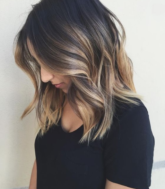 5 ideias de títulos:
1. Long Bob Morena Iluminada: O Guia Completo para o Visual Perfeito
2. Desvendando o Long Bob: Cortes