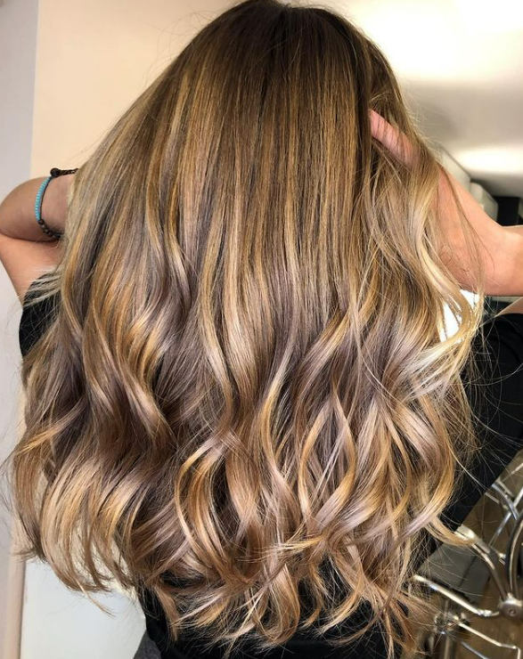 Cores e Estilos para Você!
3. Morena Iluminada Liso: Transforme Seu Cabelo com Essas Dicas
4. Como Escolher o Tom Ideal de Morena Iluminada para Seu Long Bob
5. Manutenção e Cuidados Essenciais para o Seu Long Bob Morena Iluminada