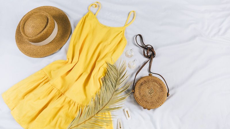 5 ideias de títulos para posts sobre looks amarelos:
1. Amarelo Manteiga: A Cor Que Vai Dominar Seus Looks em 2025/2026
2. Como Combinar Amarelo: Dicas Infalíveis para um Visual Moderno
3. Do Casual ao Elegante: 5 Maneiras de Usar Amarelo no Dia a Dia
4. O Poder do Amarelo: Looks que Transmitem Otimismo e Alegria
5. Tendências de Cores: Explorando o Amarelo em Diferentes Ocasiões