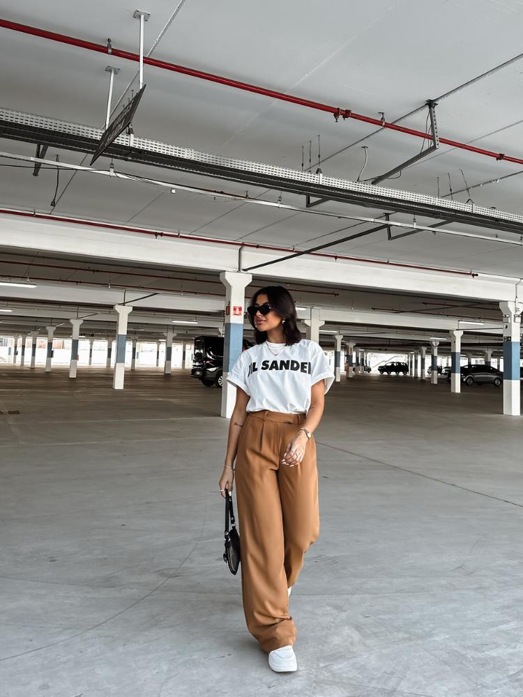 como usar calça pantalona marrom