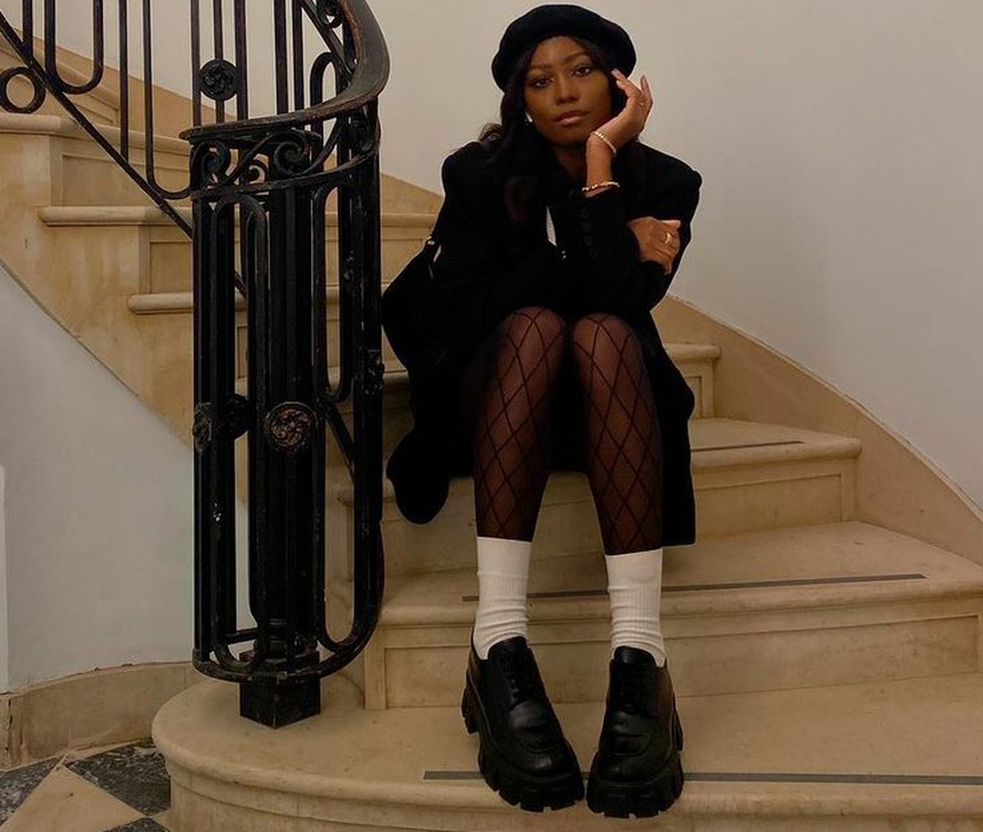 Como combinar cores de meia calça com sapatos