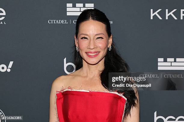 Diretora e Artista.
4. A Evolução de Lucy Liu: Da Atuação à Direção Cinematográfica.
5. Descubra a Vida e Obra de Lucy Liu: Uma Ícone de Hollywood.